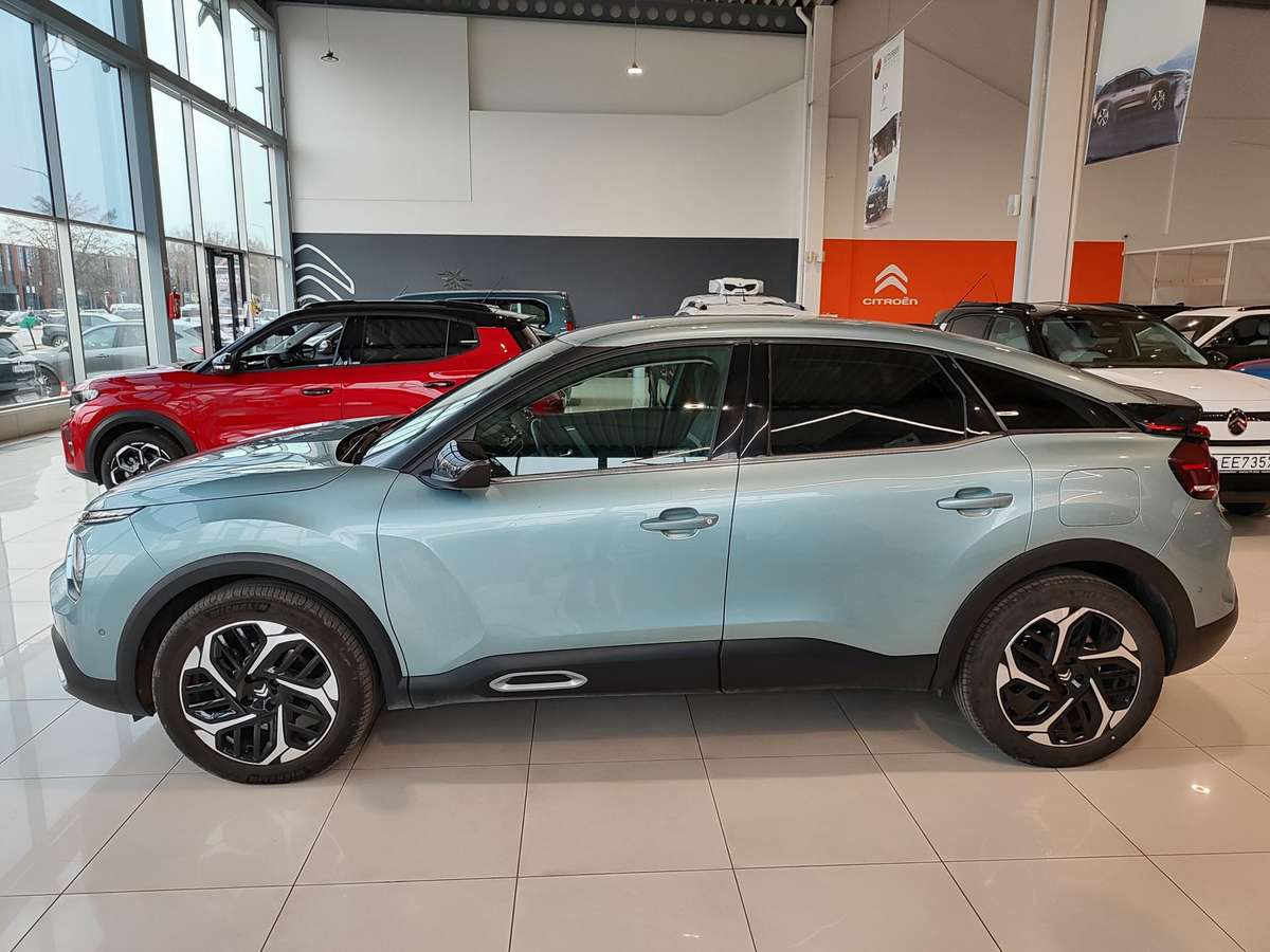 Citroen C4, 1.2 l., Хэтчбек
