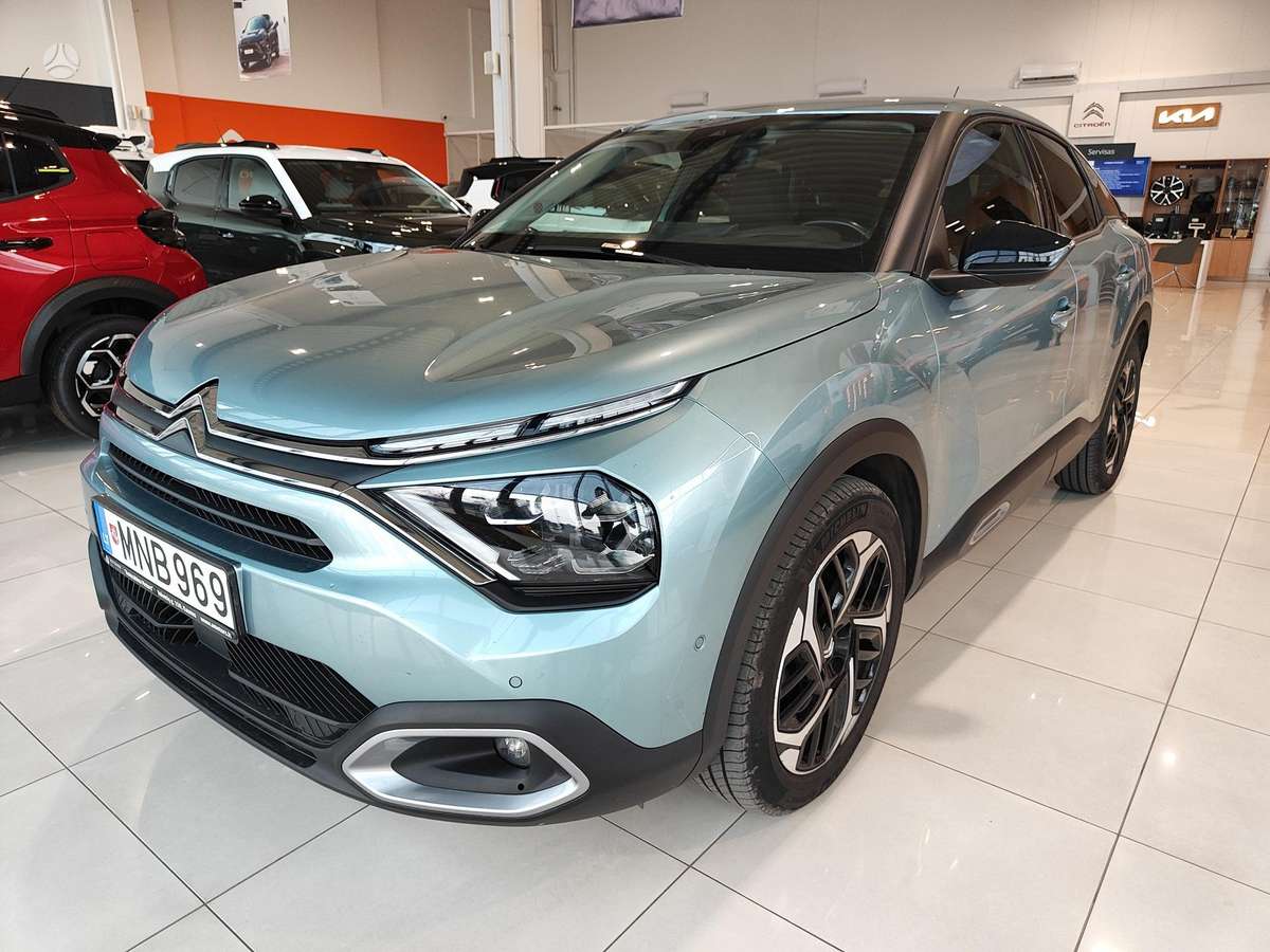 Citroen C4, 1.2 l., Хэтчбек