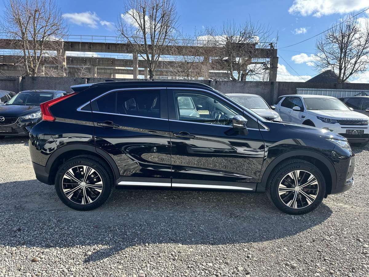 Mitsubishi Eclipse Cross, 1.5 l., off-road / crossover