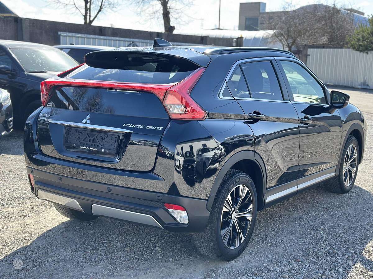 Mitsubishi Eclipse Cross, 1.5 l., off-road / crossover