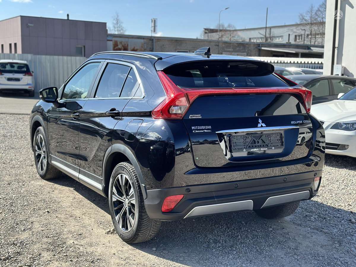 Mitsubishi Eclipse Cross, 1.5 l., off-road / crossover