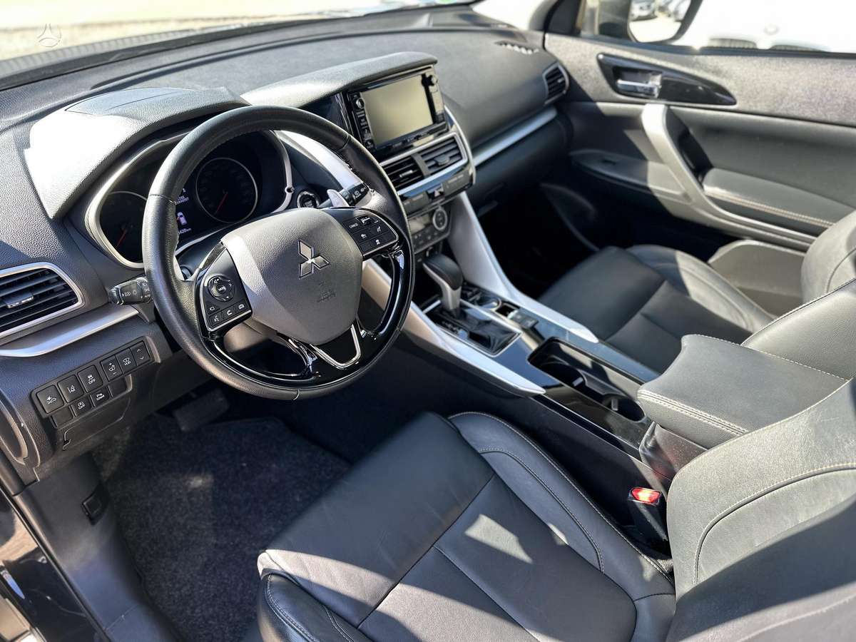 Mitsubishi Eclipse Cross, 1.5 l., off-road / crossover