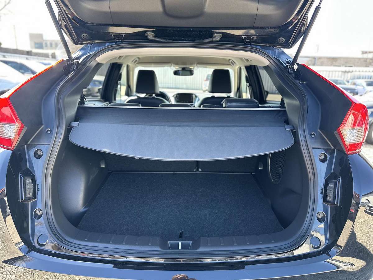 Mitsubishi Eclipse Cross, 1.5 l., off-road / crossover