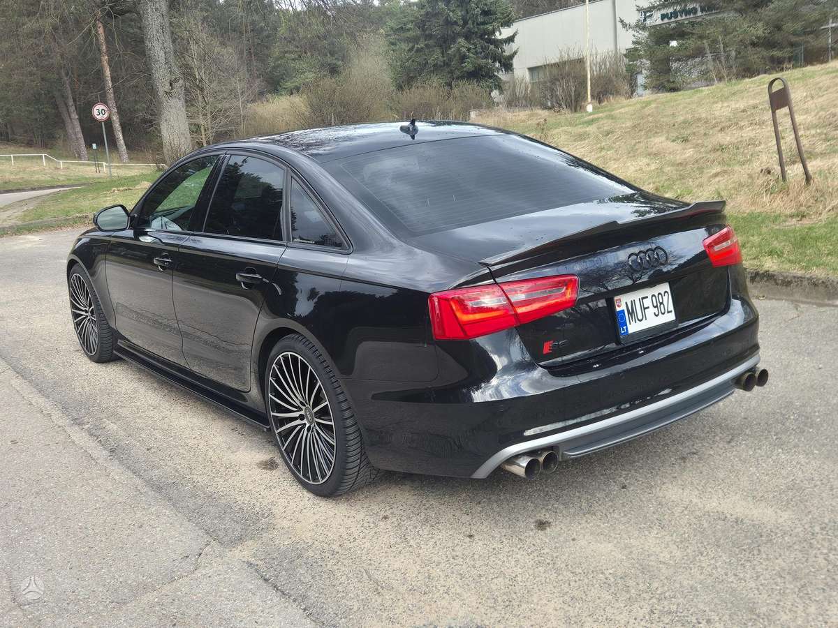 Audi S6, 4.0 l., Седан