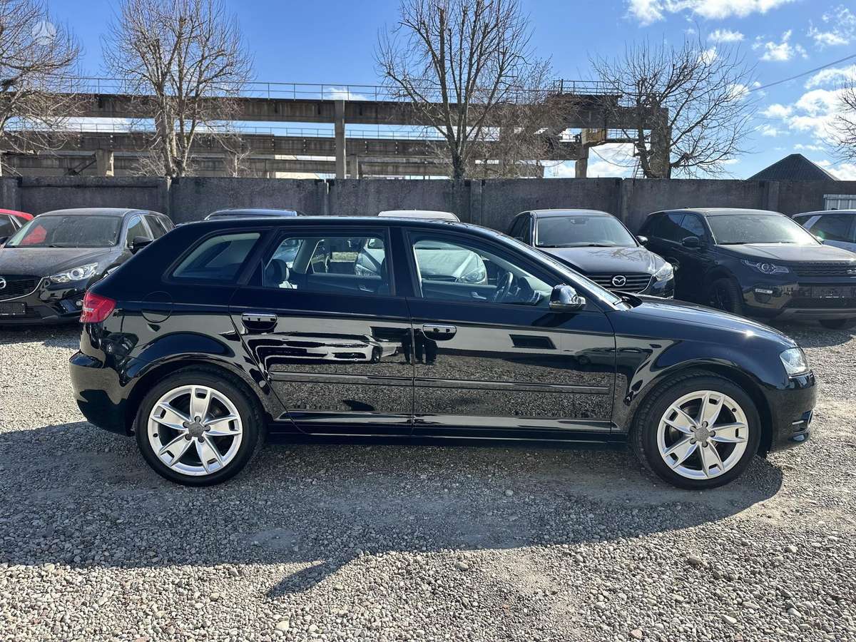 Audi A3, 1.2 l., hatchback