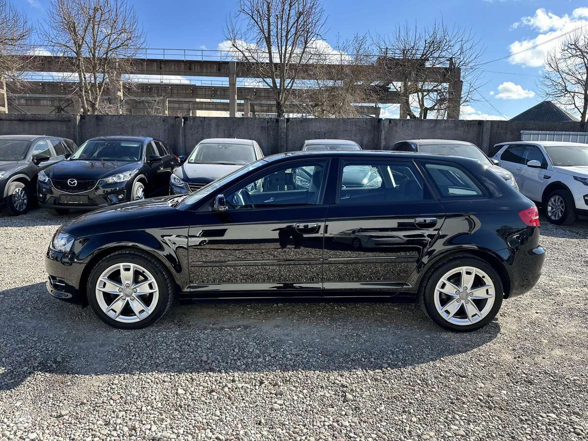 Audi A3, 1.2 l., hatchback