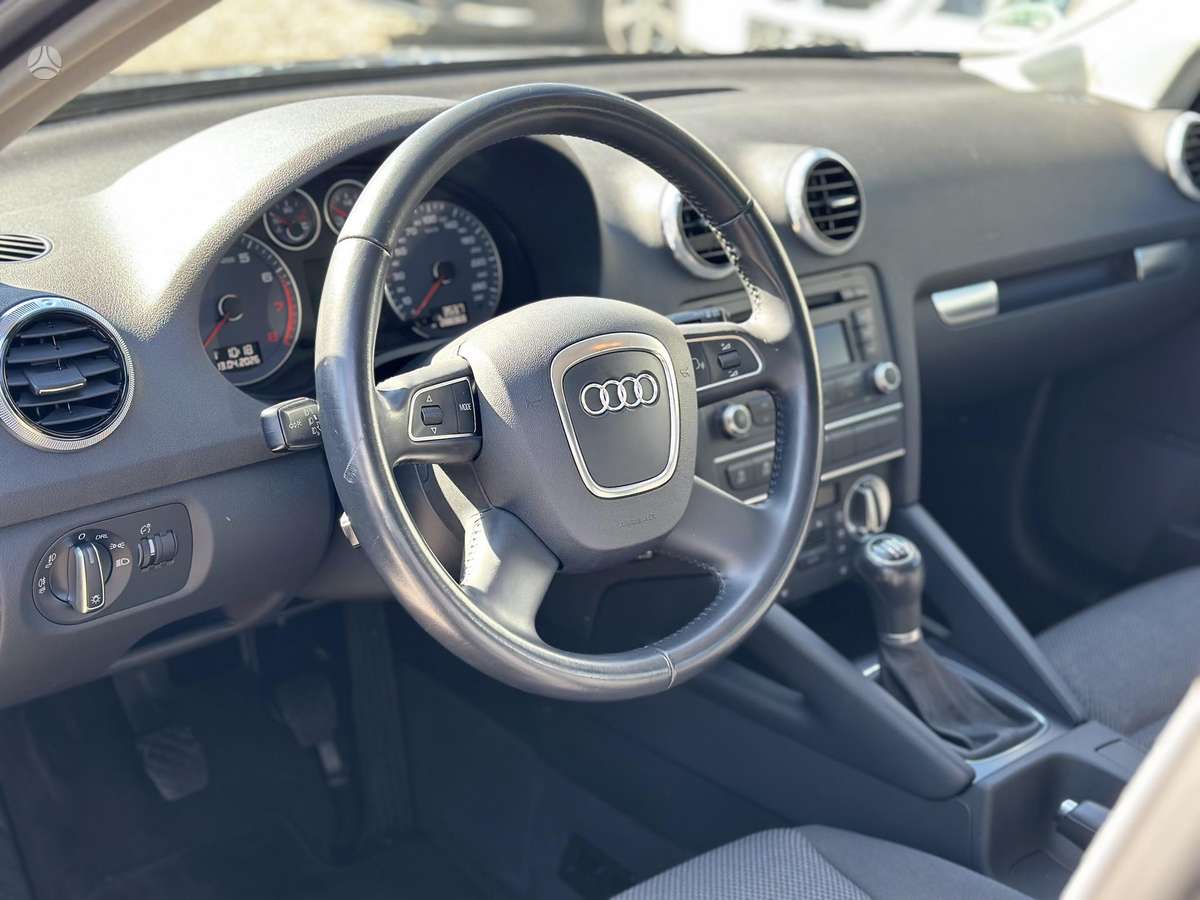Audi A3, 1.2 l., hatchback