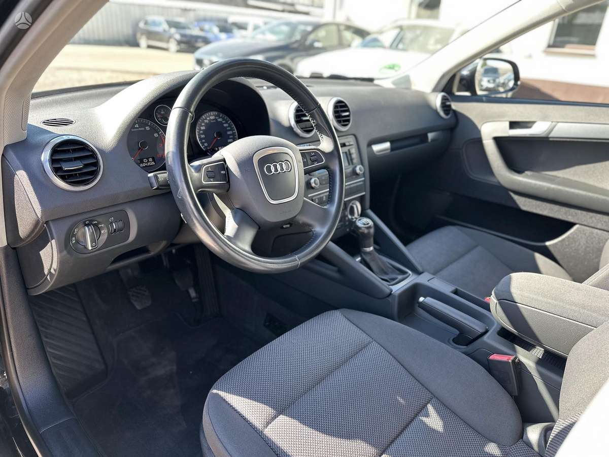Audi A3, 1.2 l., hatchback