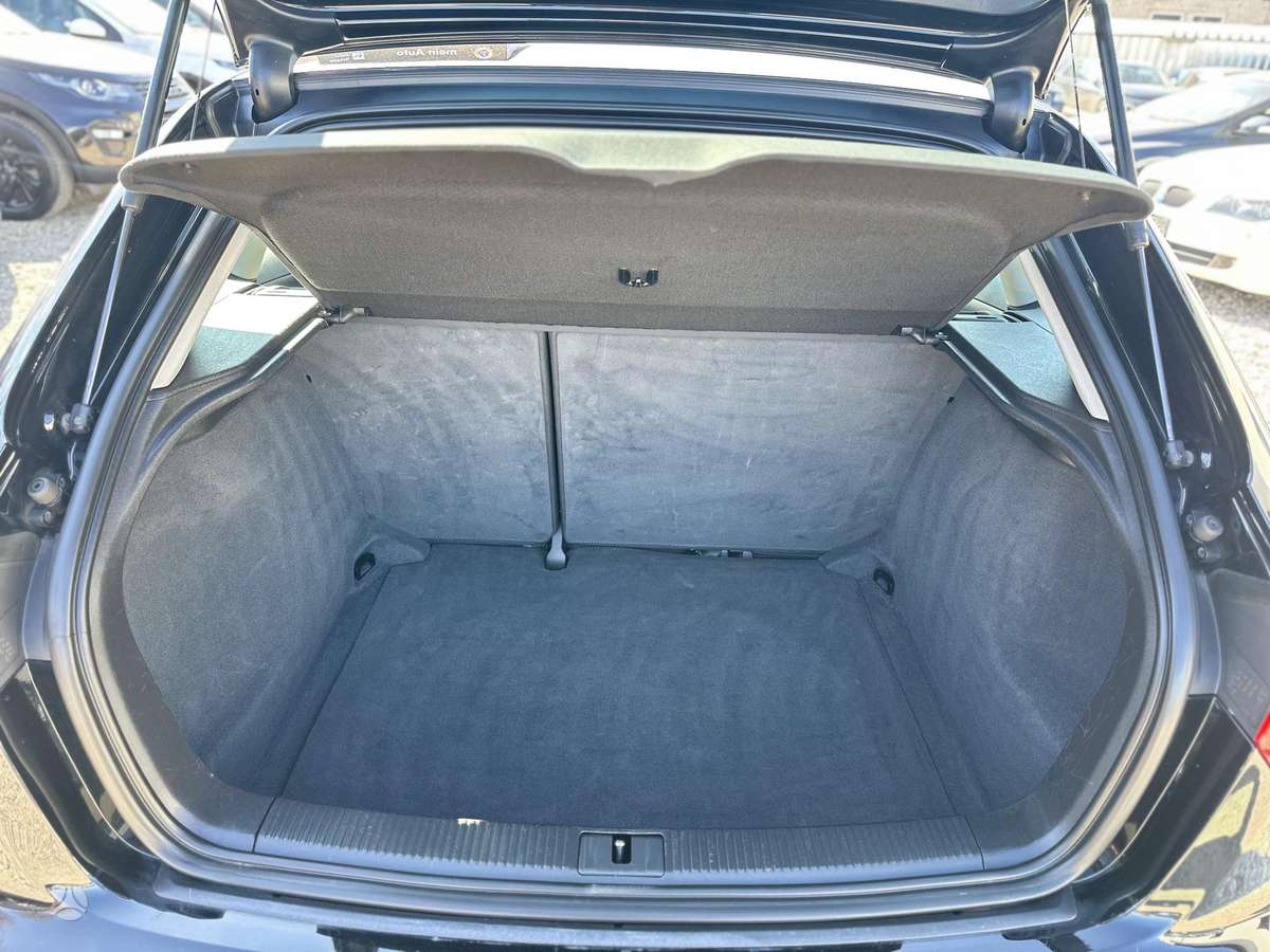 Audi A3, 1.2 l., hatchback
