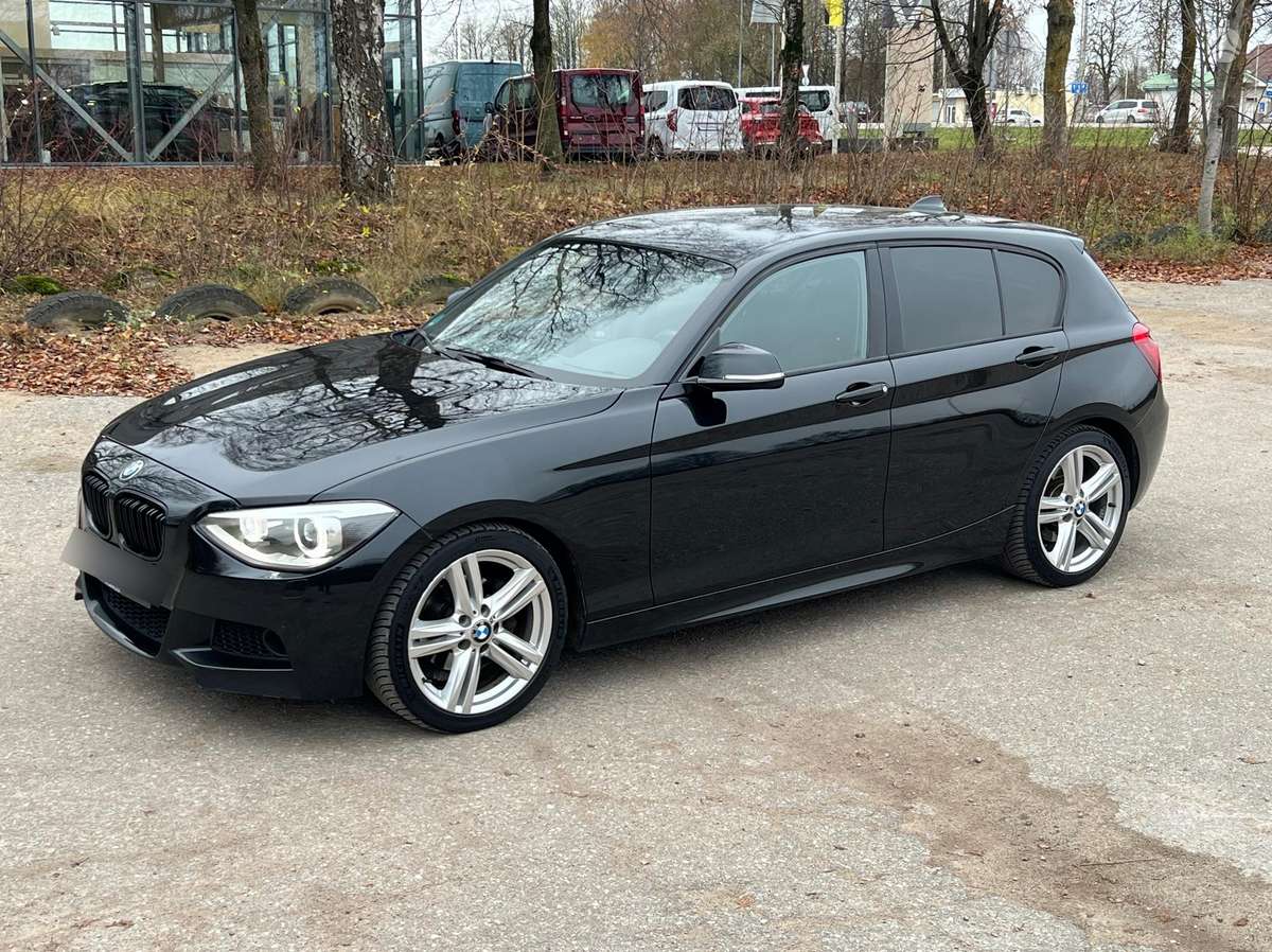 BMW 120, 2.0 l., hatchback