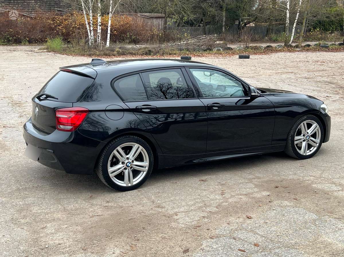 BMW 120, 2.0 l., hatchback