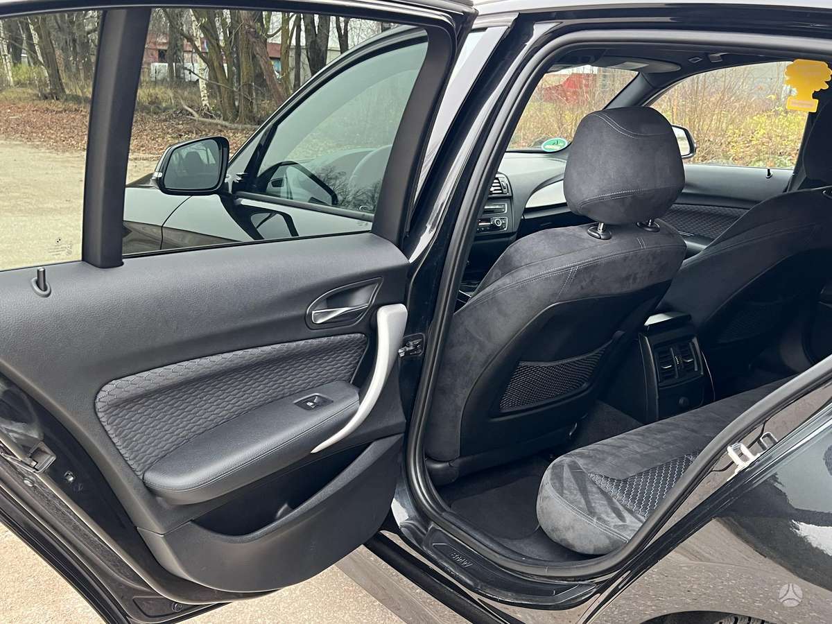 BMW 120, 2.0 l., hatchback