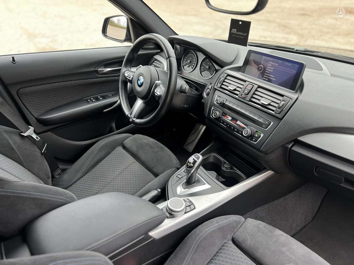BMW 120, 2.0 l., hatchback