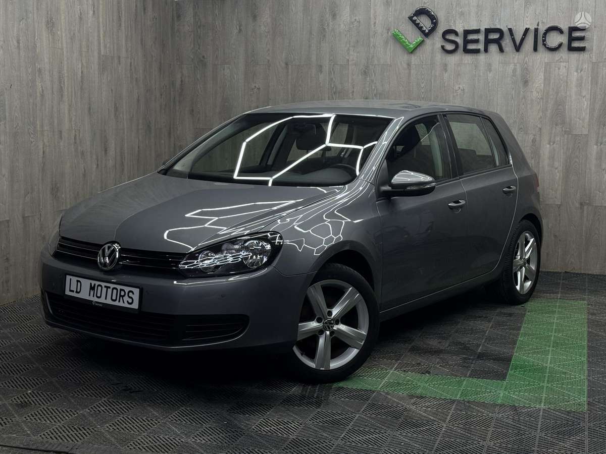 Volkswagen Golf - 2