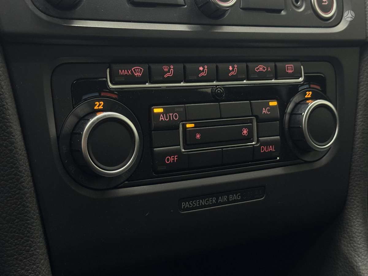 Volkswagen Golf - 7