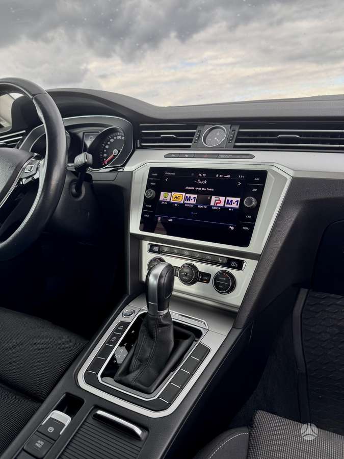 Volkswagen Passat, 2.0 l., Универсал