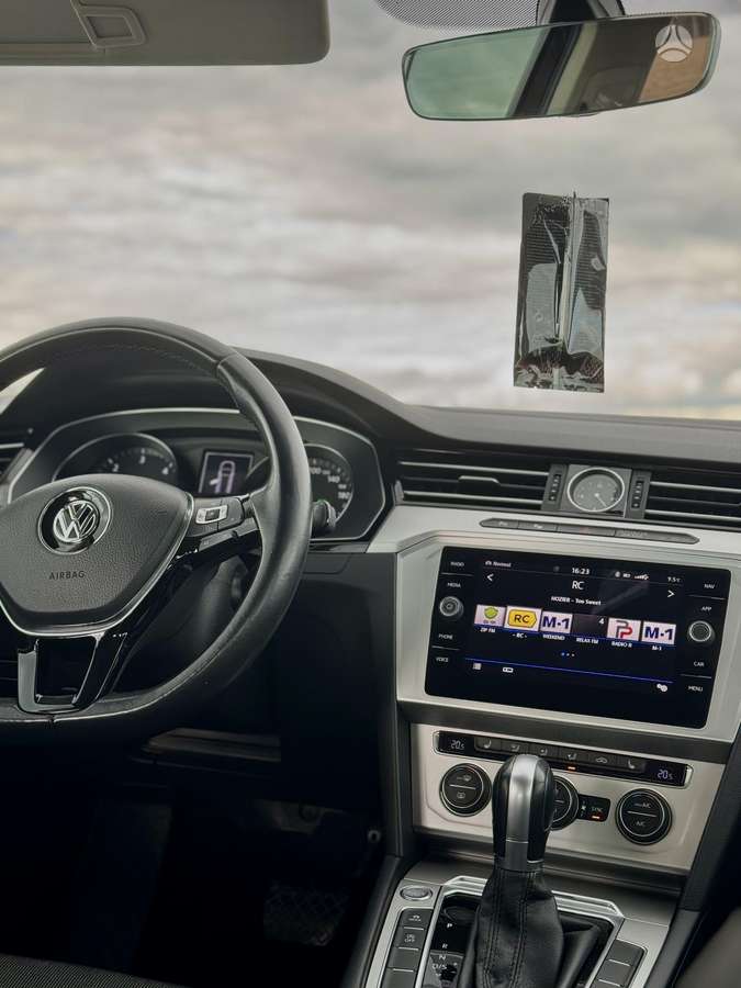 Volkswagen Passat, 2.0 l., Универсал