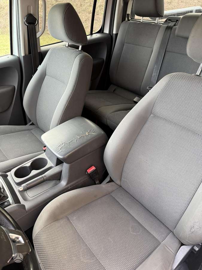 Volkswagen Amarok - 8