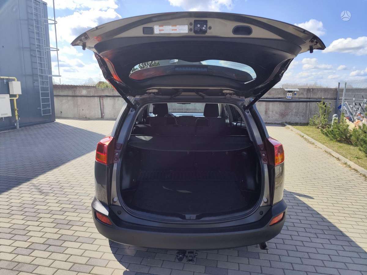 Toyota RAV4 - 11