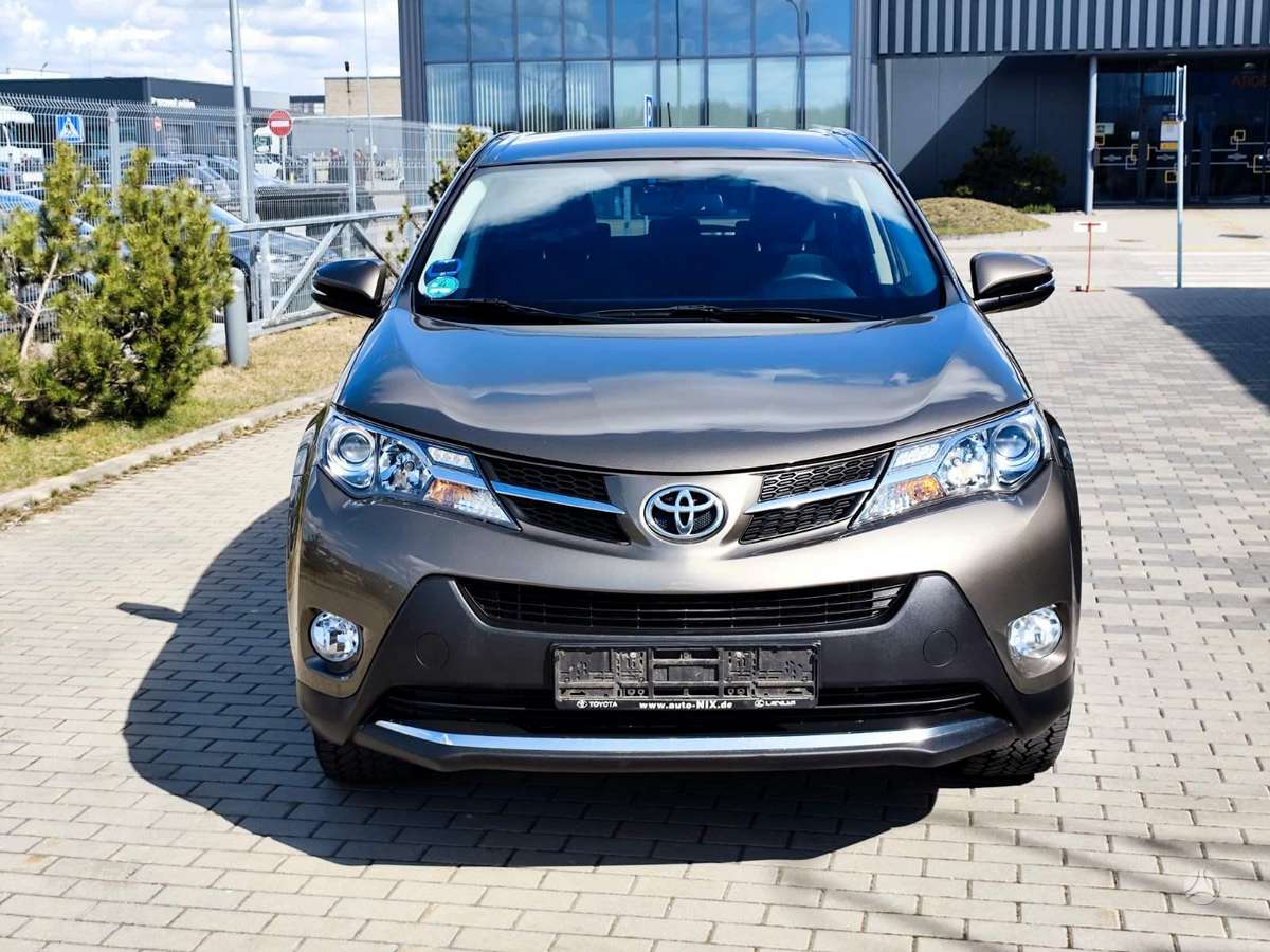 Toyota RAV4 - 3