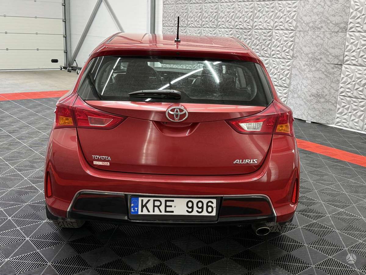 Toyota Auris, 1.6 l., hatchback
