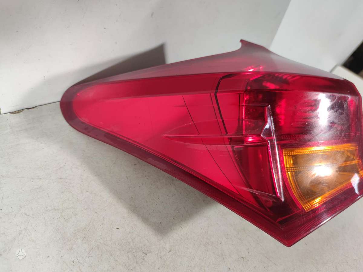 Toyota Auris lights