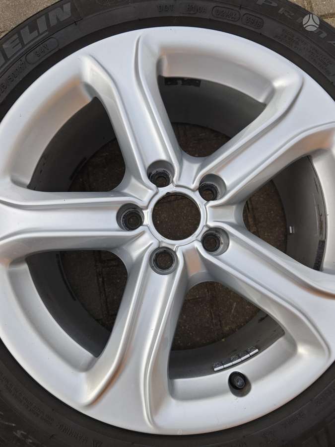 Audi A4, lengvojo lydinio, R17