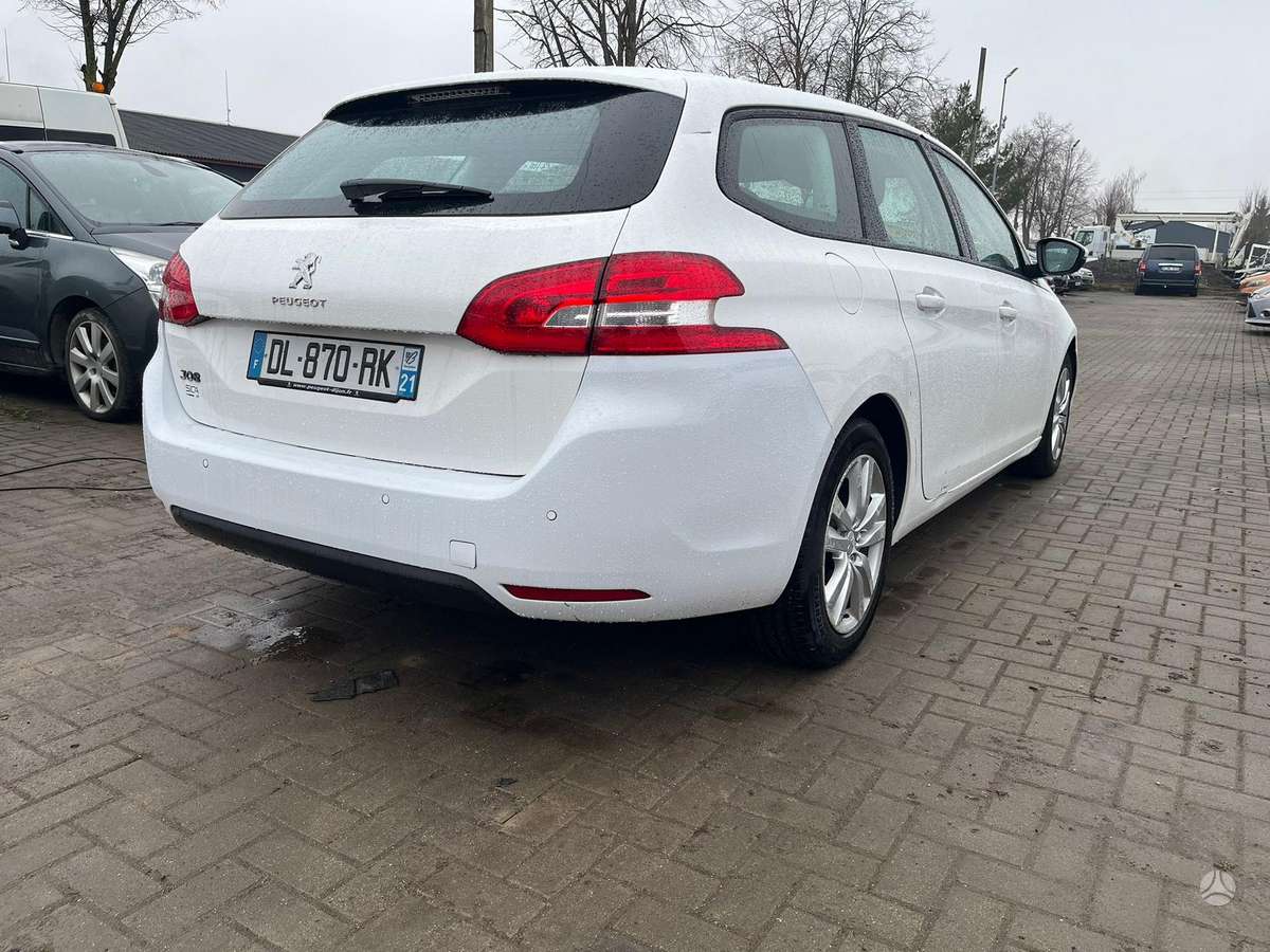 Peugeot 308, 1.2 l., Универсал