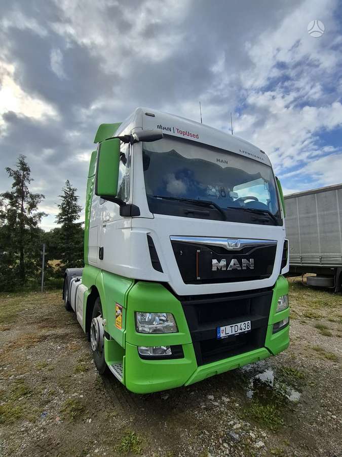 MAN TGX, double sleeper