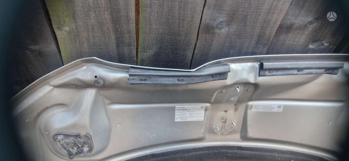 Audi A6 hood (front, rear)