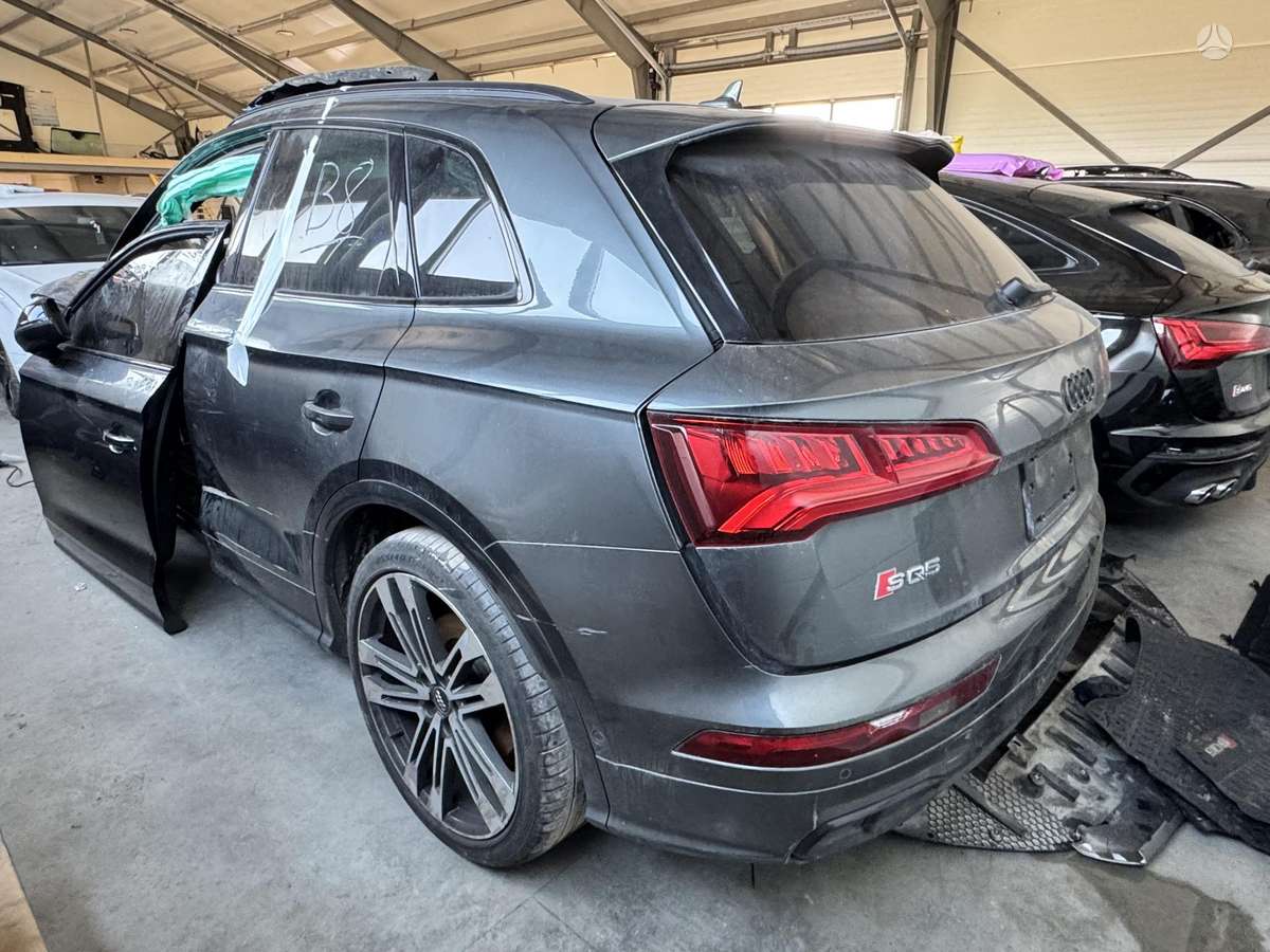 Audi Q5 body parts