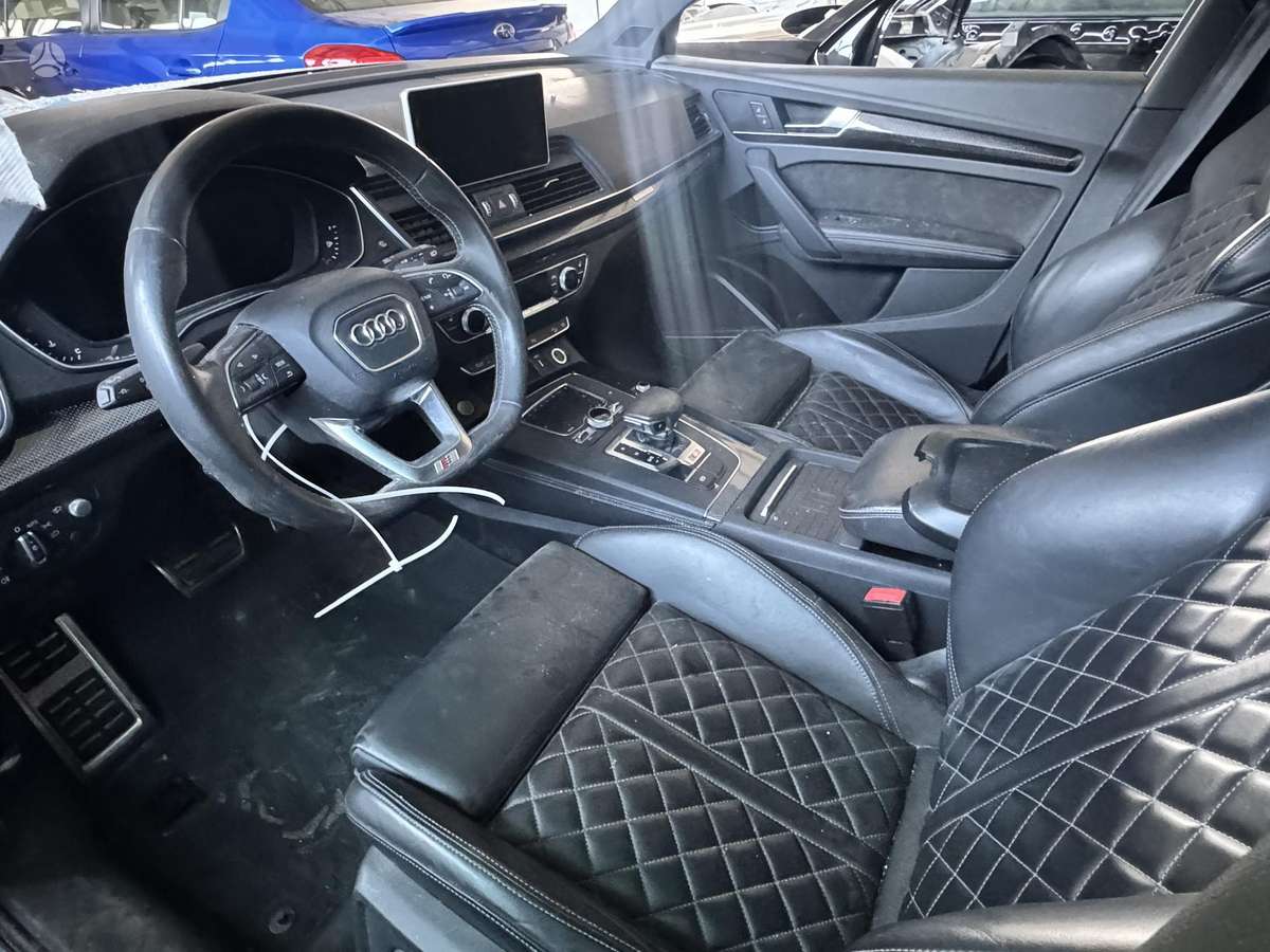 Audi Q5 body parts