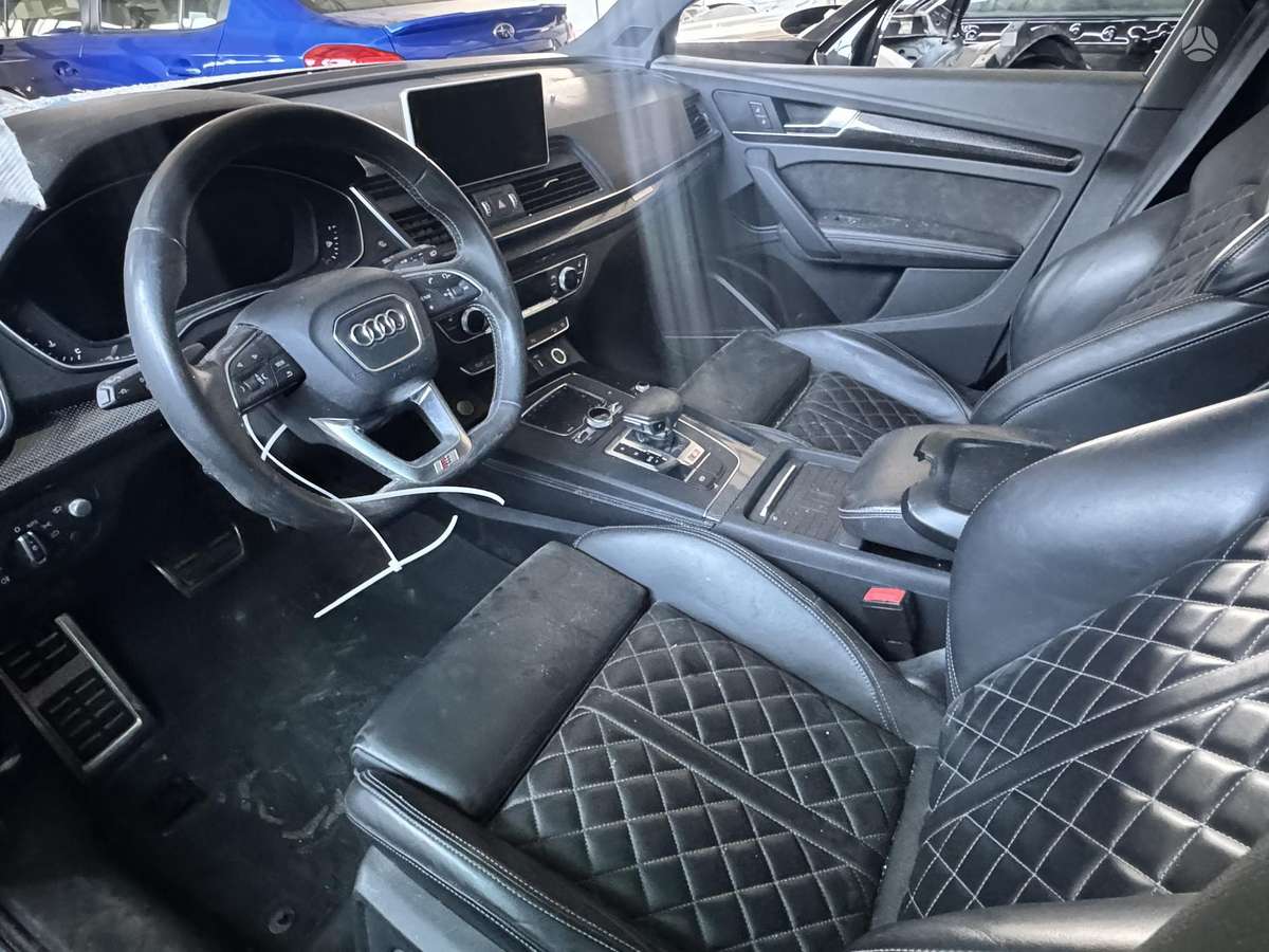 Audi Q5 kėbulo dalys