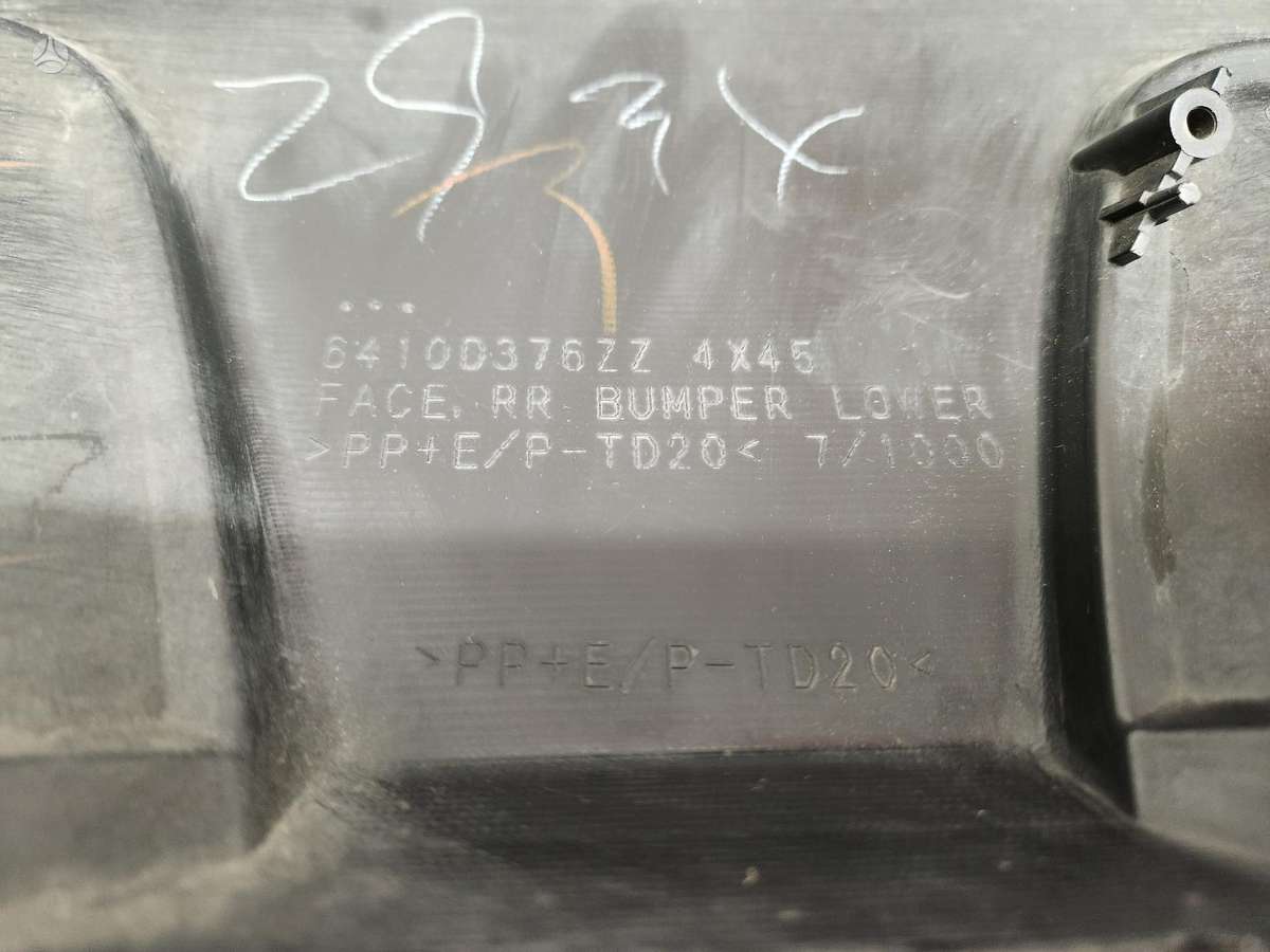 Mitsubishi Eclipse Cross, 6410D029ZZ/ 6410D376ZZ, bamperiai