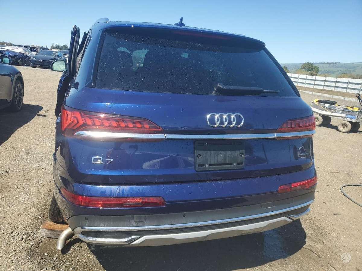 Audi Q7 Maža rida