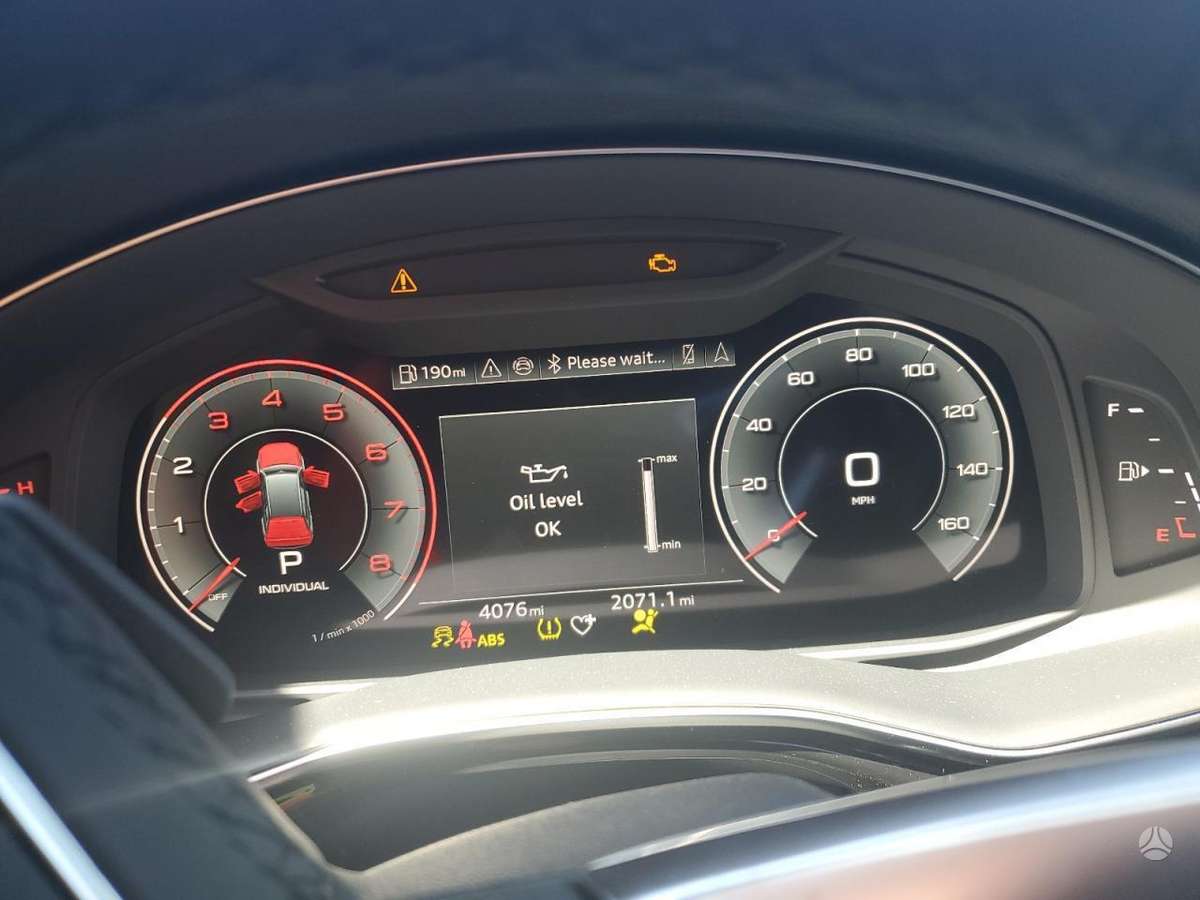 Audi Q7 Maža rida