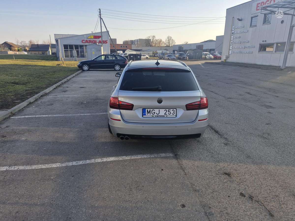 BMW 520, 2.0 l., wagon