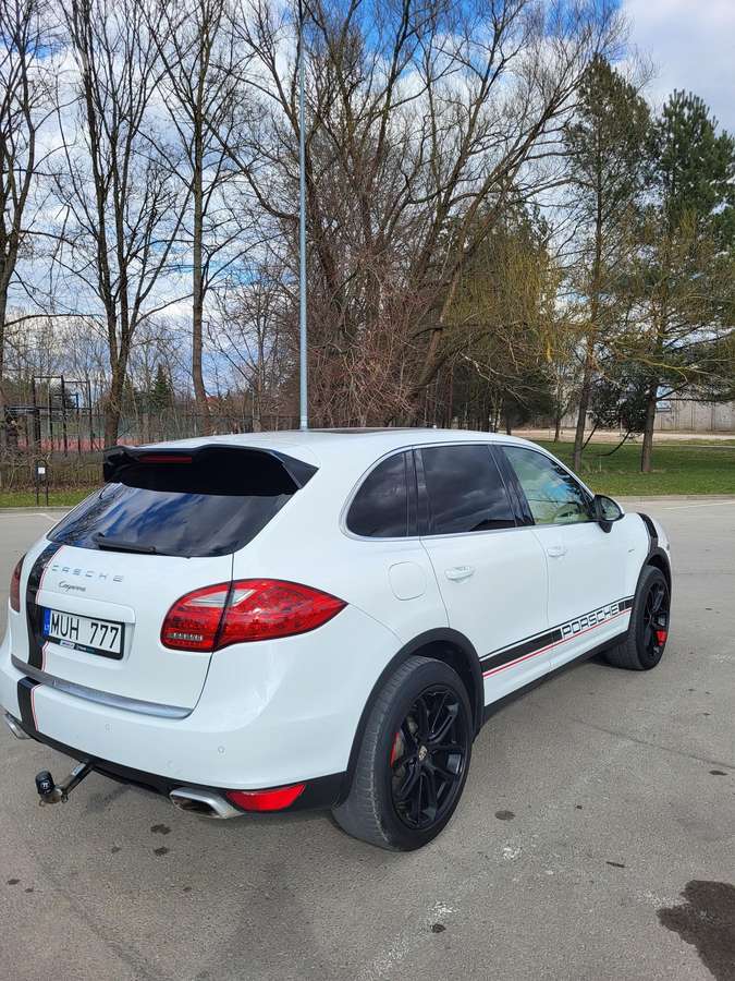 Porsche Cayenne - 3