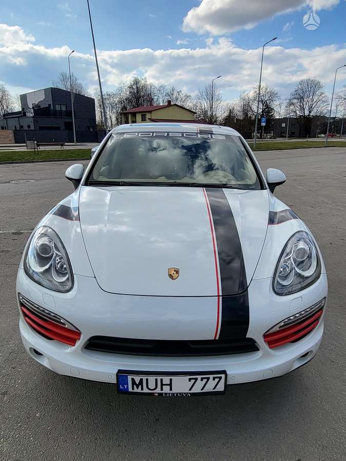 Porsche Cayenne - 12