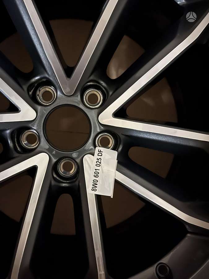 Audi, lengvojo lydinio, R19