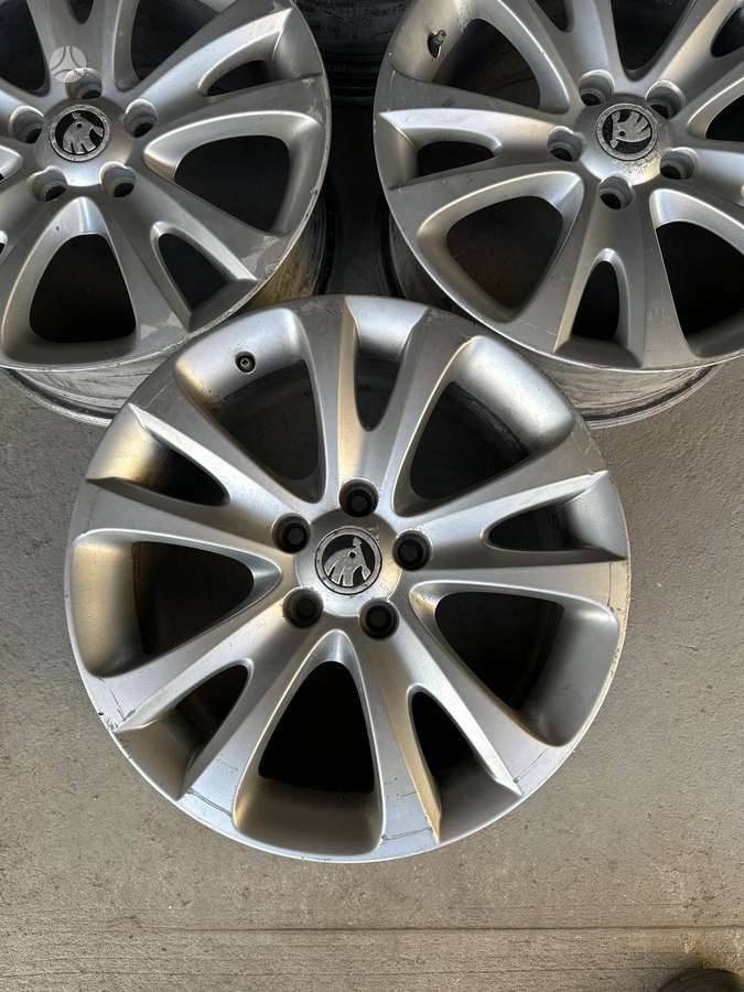Skoda, lengvojo lydinio, R17