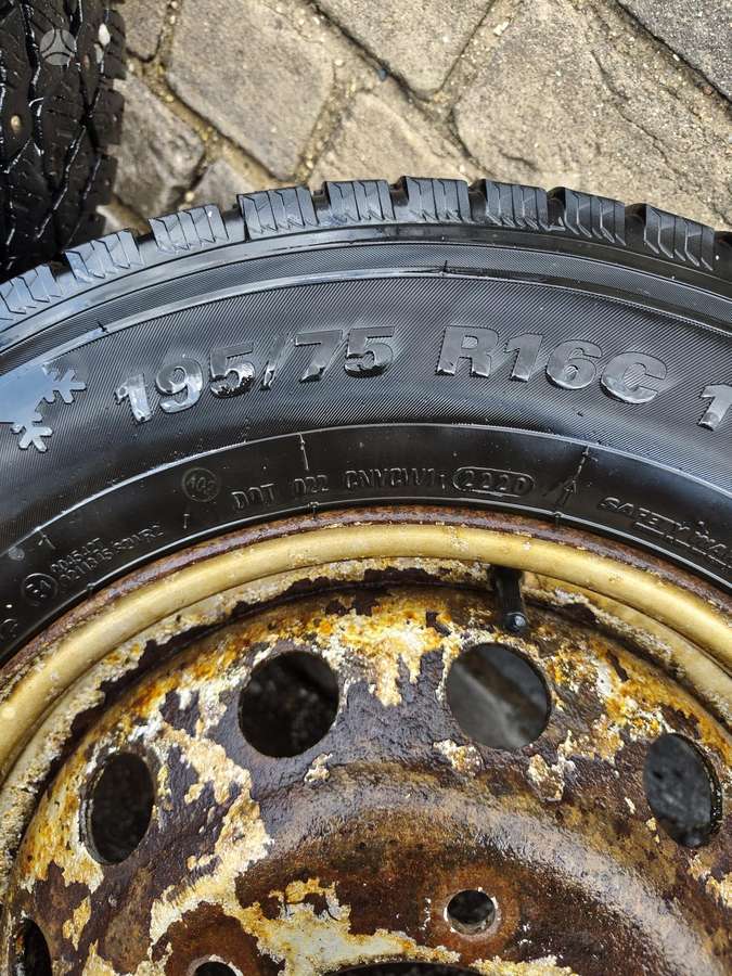 Ford Transit, tērauda apzīmogoti, R16