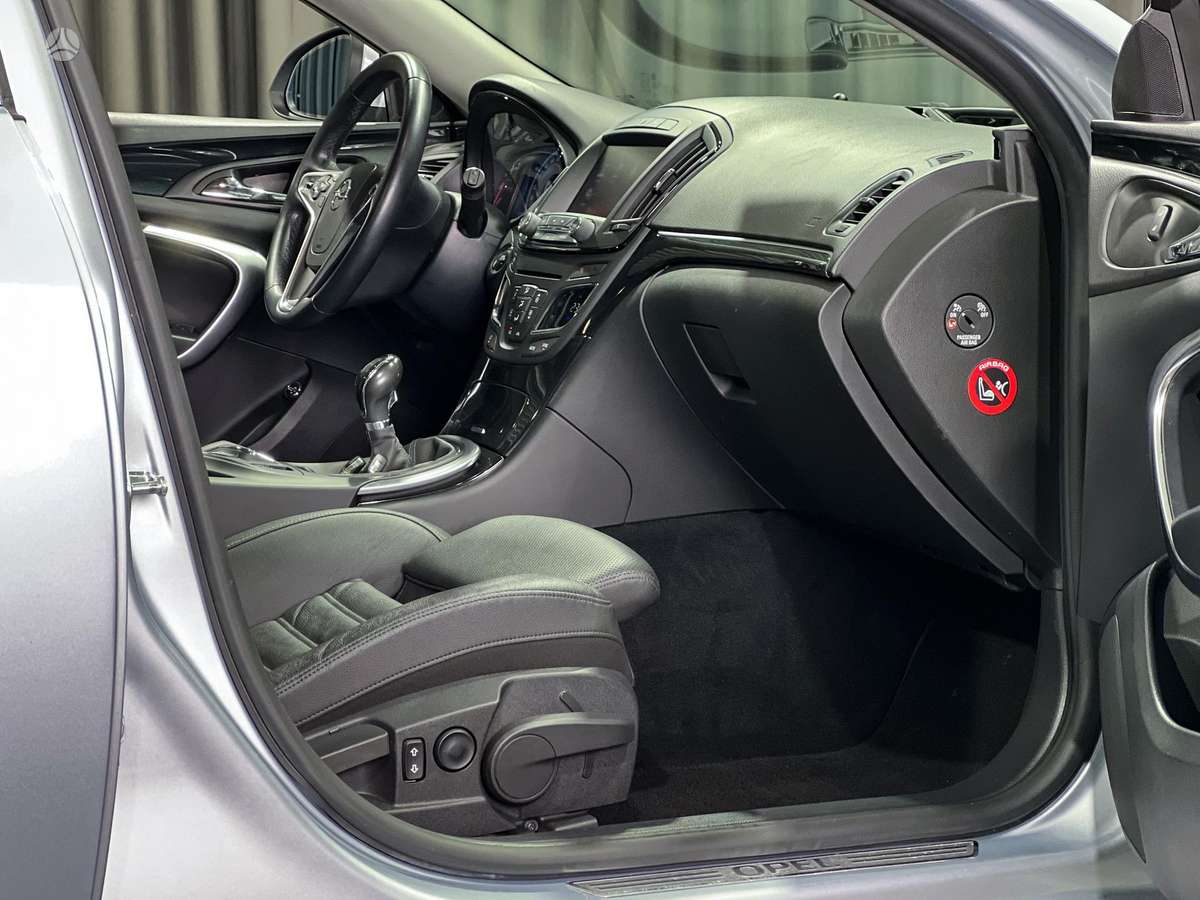 Opel Insignia, 2.0 l., Универсал