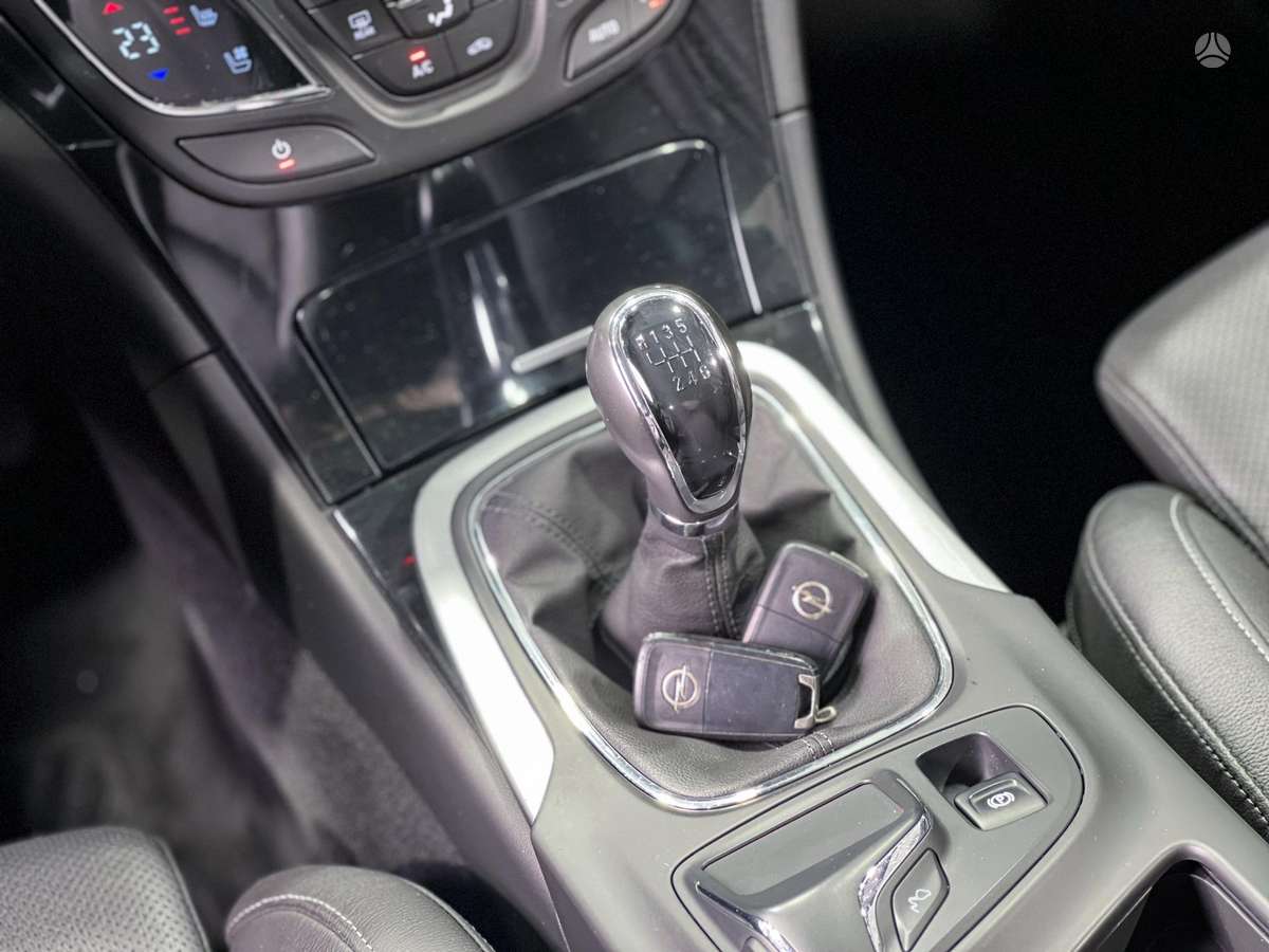 Opel Insignia, 2.0 l., Универсал