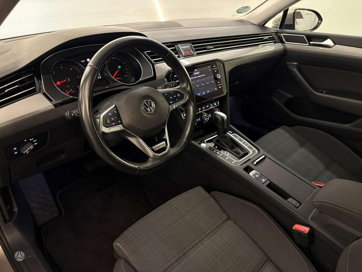 Volkswagen Passat, 2.0 l., Универсал