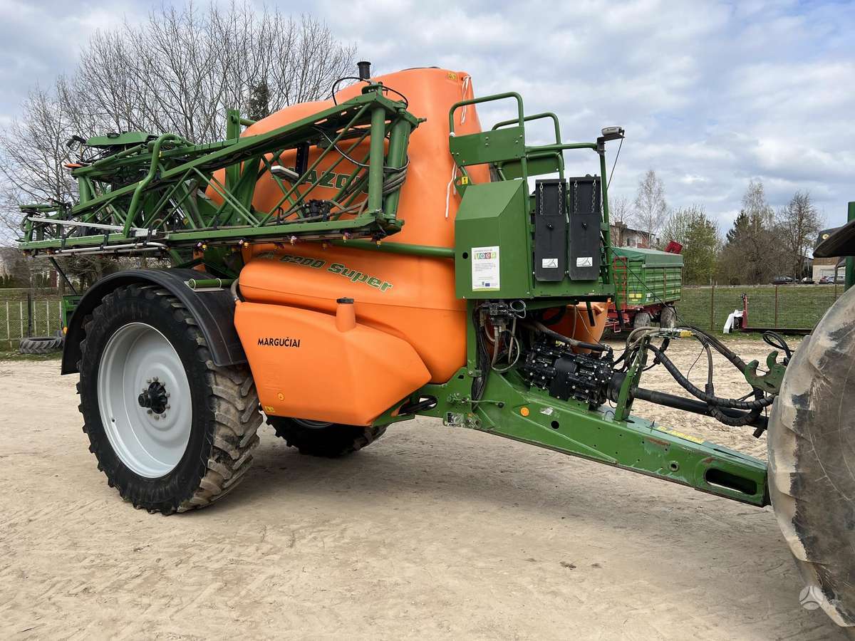Amazone UX 6200 super, sprayers