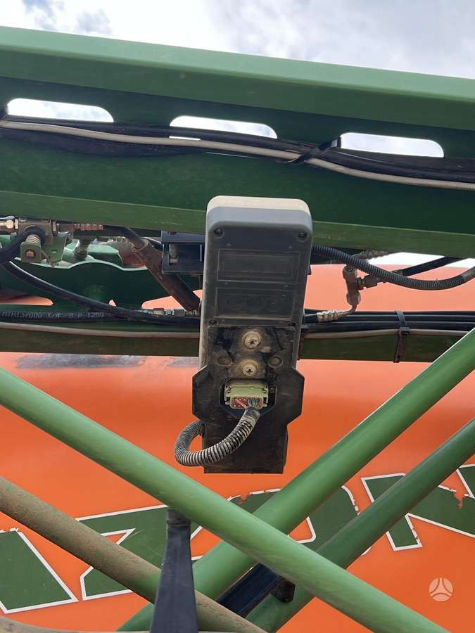 Amazone UX 6200 super, разбрызгиватели