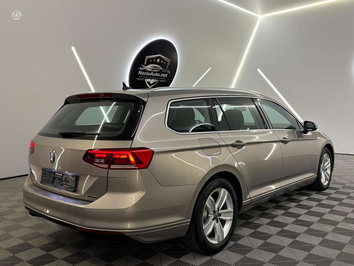 Volkswagen Passat, 2.0 l., Универсал