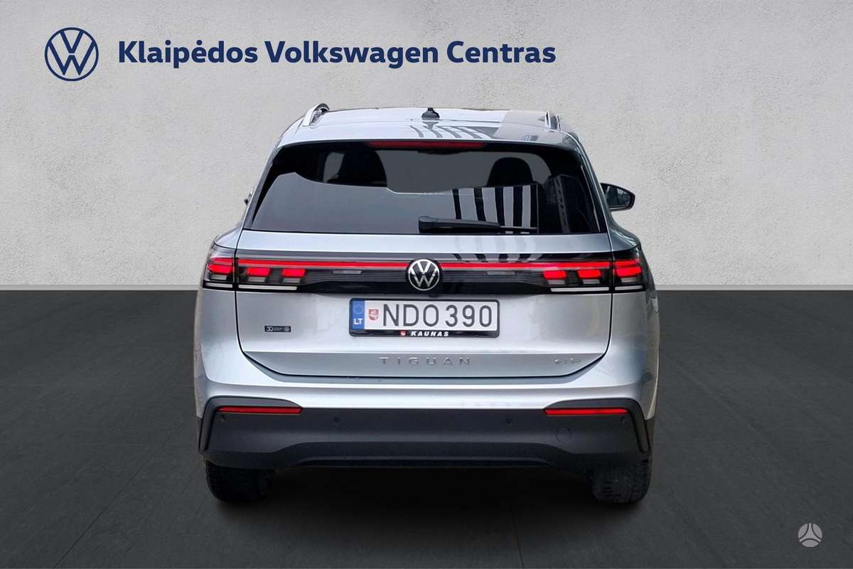 Volkswagen Tiguan - 5