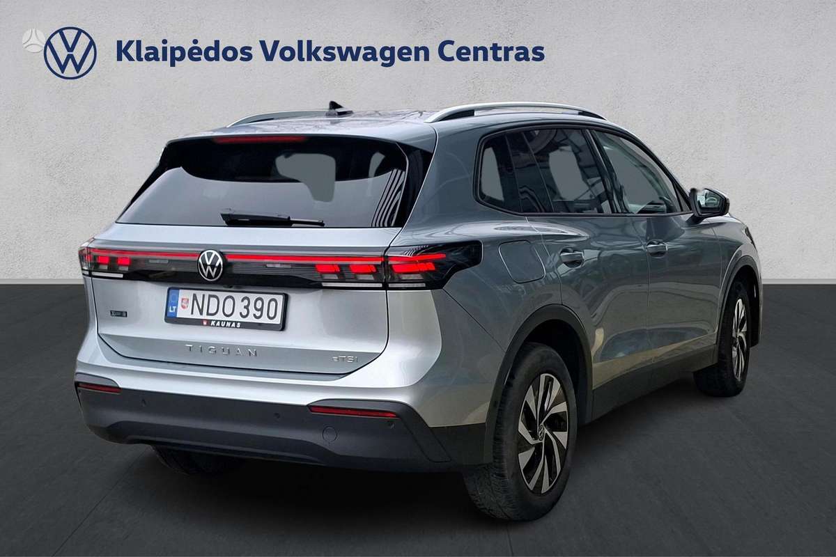Volkswagen Tiguan - 6